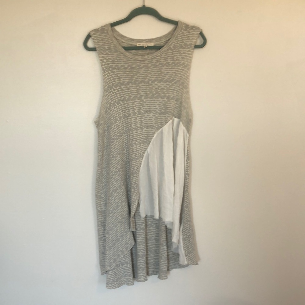 Long shirt or dress. Truly madly deeply size large.